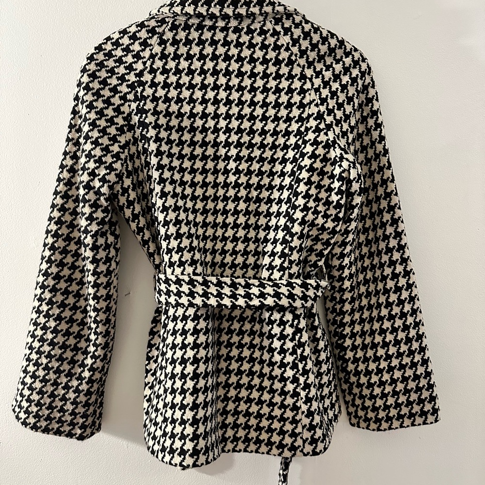 Ellen Tracy Wool Blend Houndstooth
Peacoat Size 10 - Picture 6 of 8